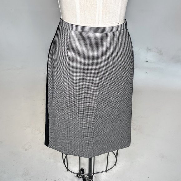 Piazza Sempoine Black & White Houndstooth/Plaid Mixed Pattern Wool Skirt Sz. 44 - Picture 2 of 11